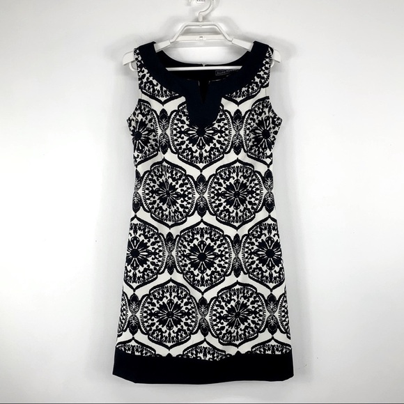 Jessica Howard Medallion Shift Summer Dress. - Picture 2 of 8